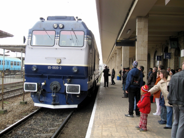 Trenuri din Gara de Nord au întârzieri de până la 180 de minute