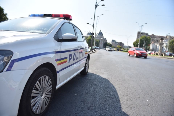 Aproape 9.500 de poliţişti vor acţiona în zona şcolilor 