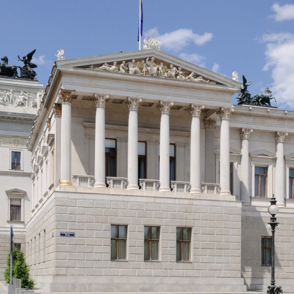 Austria lansează obligaţiuni pe 100 de ani