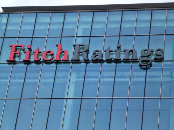 Fitch estimează că va începe să îmbunătăţească ratingurile de ţară