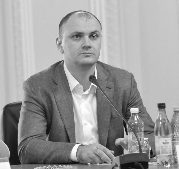 Tribunalul Prahova respinge propunerea de arestare în lipsă a lui Sebastian Ghiţă
