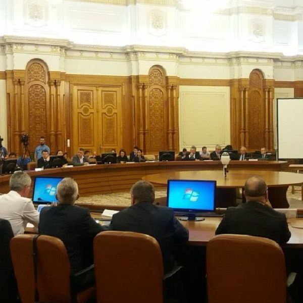 Modificarea Legii privind clauzele abuzive, respinsă de deputaţii jurişti