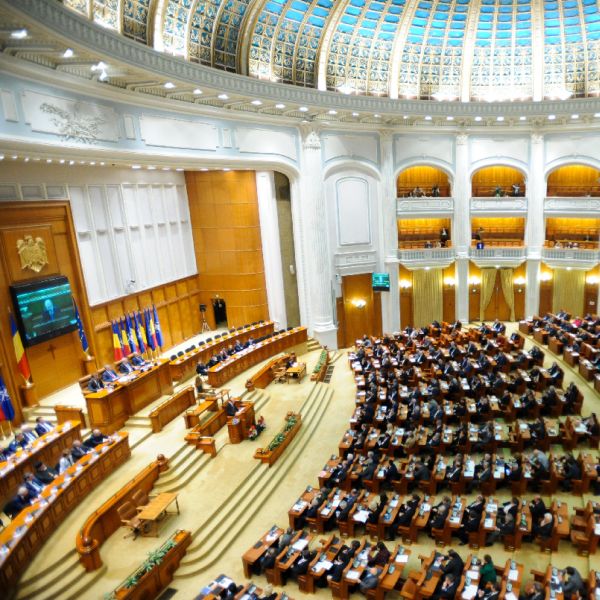 Legea privind contractele de credit pentru bunuri imobile, din nou în dezbatere