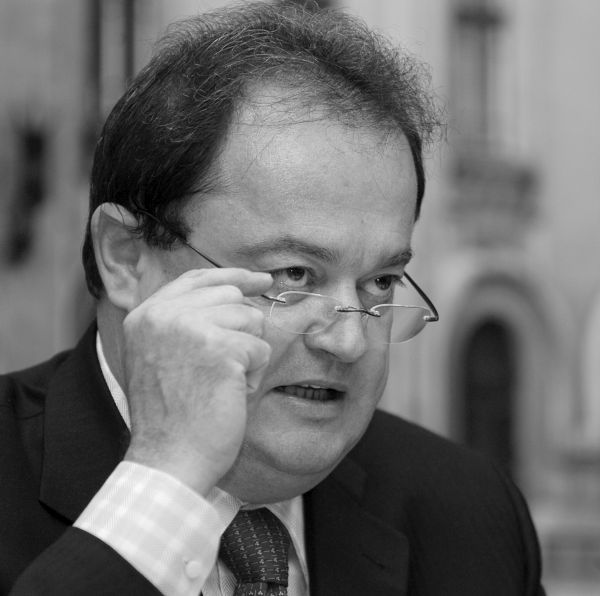 DNA cere închisoare pentru Vasile Blaga şi confiscarea a 700.000 de euro