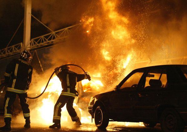 Iniţiativa privind semnalarea lipsei autorizaţiei de securitate la incendiu, adoptată tacit