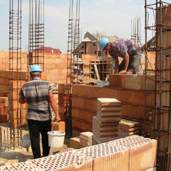 Acţionarii "Impact" au decis participarea la înfiinţarea unor societăţi