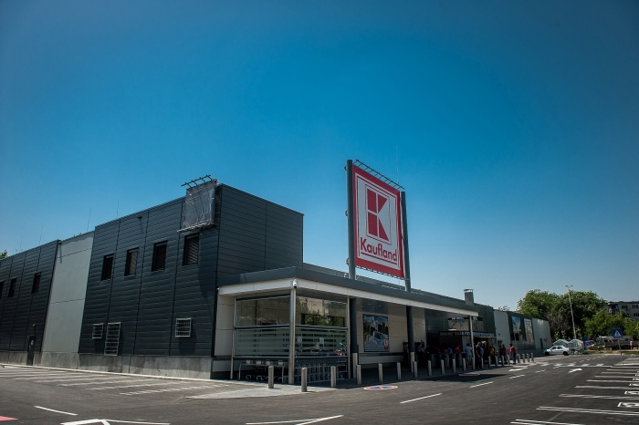 "Kaufland" România anunţă că va suporta transferul contribuţiilor sociale