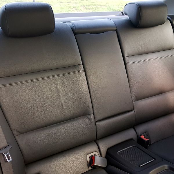 Surse: UE va amenda pentru cartel producători de centuri de siguranţă şi airbag-uri