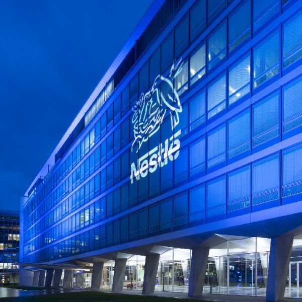"Nestle" cumpără producătorul canadian de vitamine "Atrium Innovations"