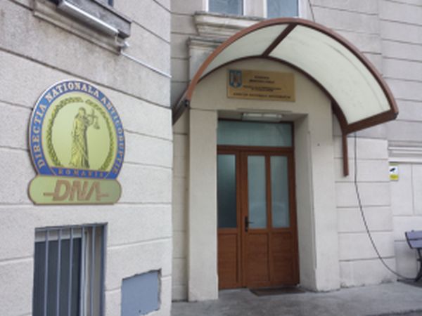 Fostul ministru pentru Învăţământ Superior Mihnea Costoiu, la DNA