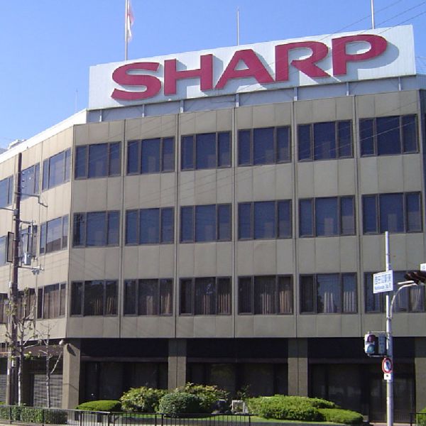"Sharp" vrea o alianţă cu "Japan Display" în domeniul OLED