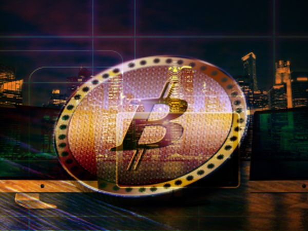 Aproape un sfert din monedele virtuale Bitcoin sunt blocate