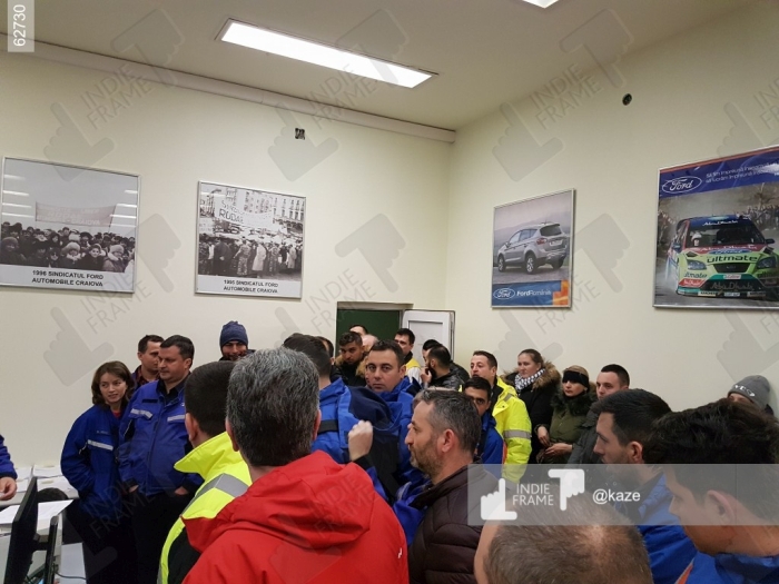 Sindicaliştii "Ford" Craiova negociază cu conducerea companiei (Sursa foto: www.indieframe.com)