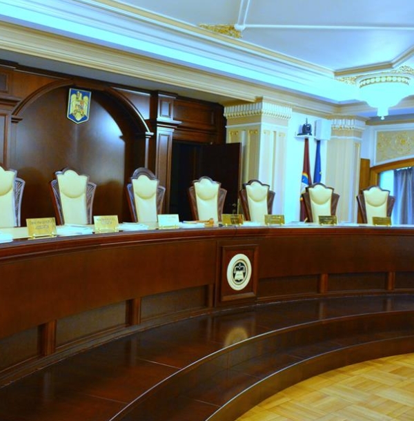 PNL a sesizat la CCR legea privind organizarea referendumului