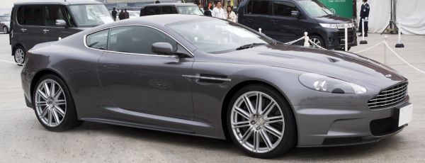 Surse: "Aston Martin" ţinteşte o evaluare de până la 5 miliarde de lire într-o potenţială listare