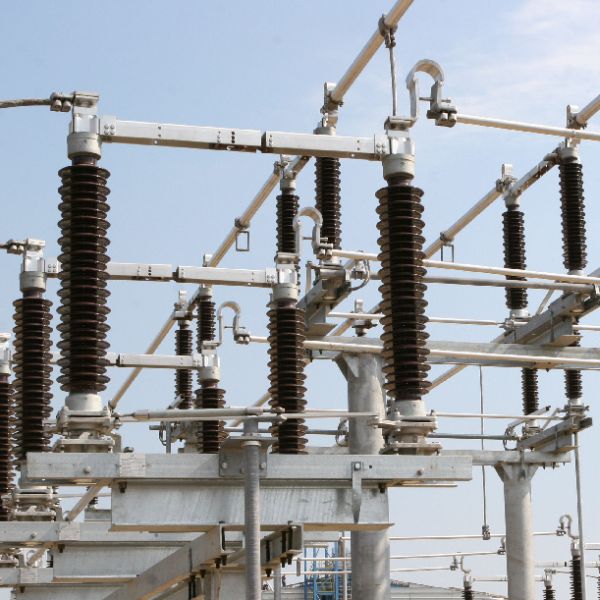 "Consumatorii care schimbă furnizorul de energie, să citească foarte bine contractul"