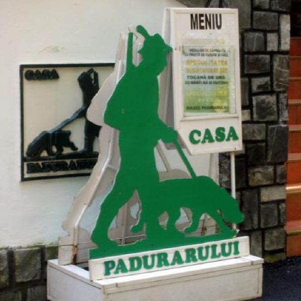 Restaurantul Casa Pădurarului de sub Tâmpa va fi redeschis de către familia Şoneriu sub un alt brand