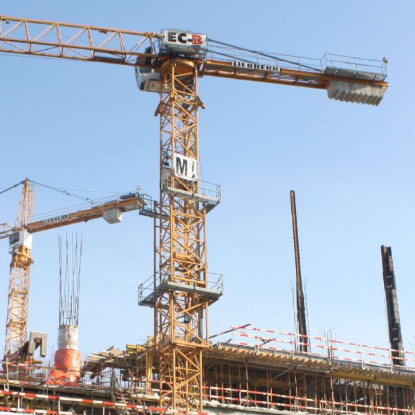 INS: Sectorul construcţiilor - pe trend de scădere 