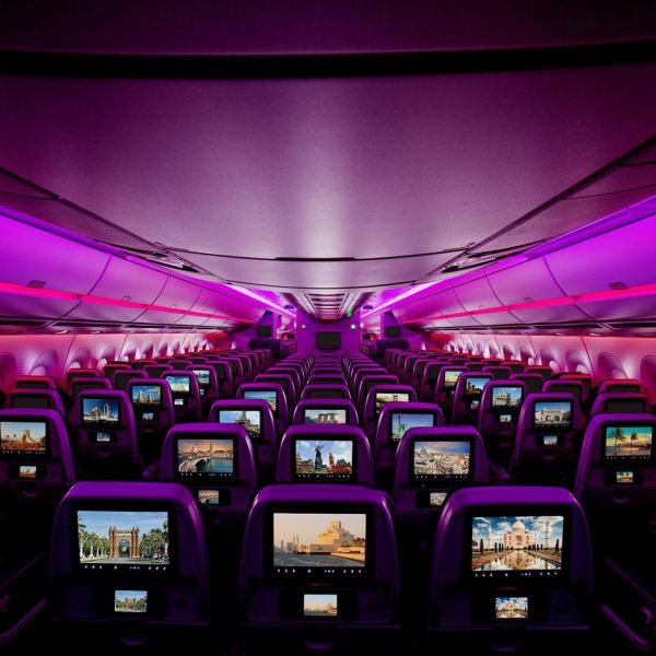 Un start-up din SUA vrea să atragă "Qatar Airways" în acţionariatul său 