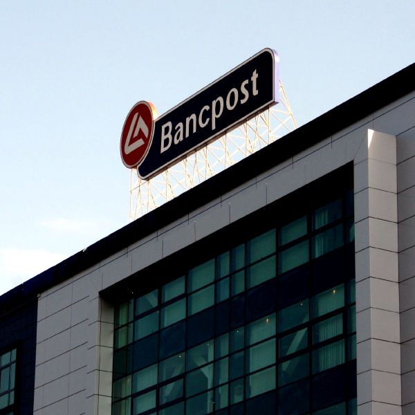 Surse: "Creditele cu plăţile la zi cesionate în Olanda de Bancpost nu au fost vândute Băncii Transilvania"