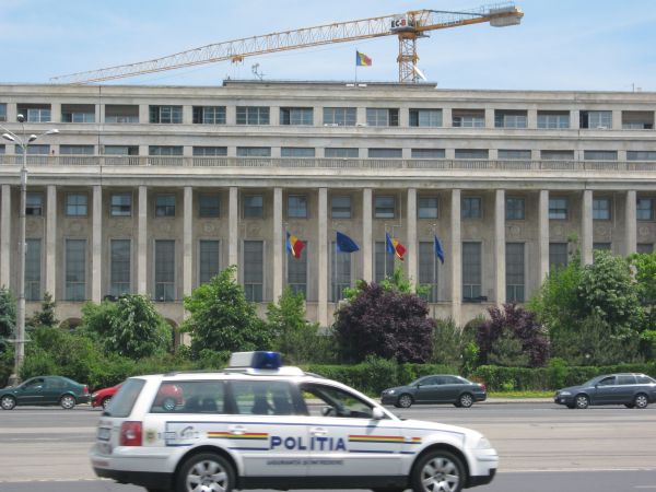 Premierul Viorica Dăncilă şi miniştrii din cabinetul său vor renunţa la serviciile SPP