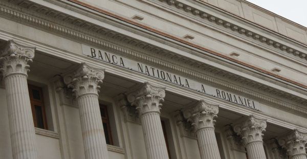 BNR descurajează investiţiile în Bitcoin