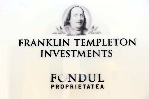 Franklin Templeton: "Vom continua răscumpărările de acţiuni şi distribuţiile de numerar"