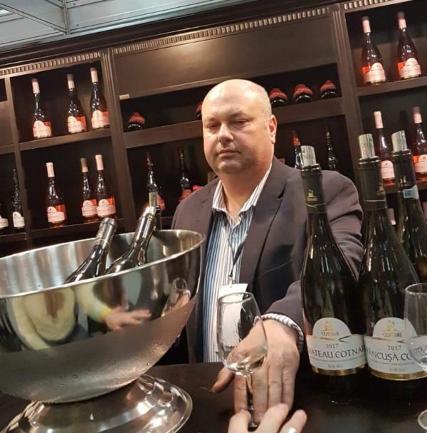 Cătălin Grecu: "Spre bucuria noastră, este prima ediţie a Good Wine la care participăm cu alte produse decât cele pe care le ştiau consumatorii, pentru că lumea cunoştea compania Cotnari prin vinurile dulci, Grasa de Cotnari, Tamâioasa Românească şi cam atât".