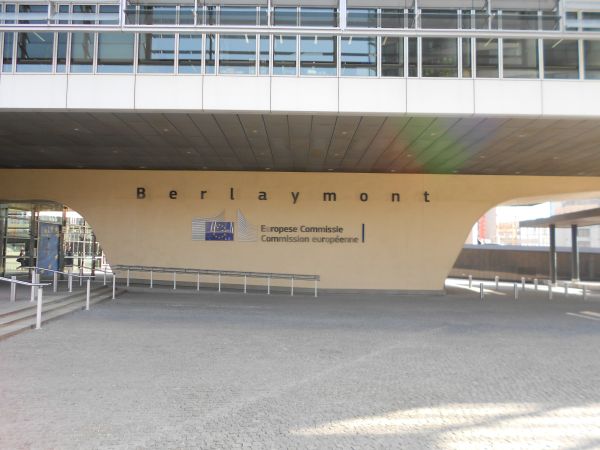 Comisia Europeană desfăşoară o investigaţie aprofundată a sprijinului acordat Complexului Energetic Hunedoara