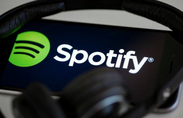 Spotify se listează la bursa din New York cu un preţ de referinţă de 132 de dolari pe acţiune 