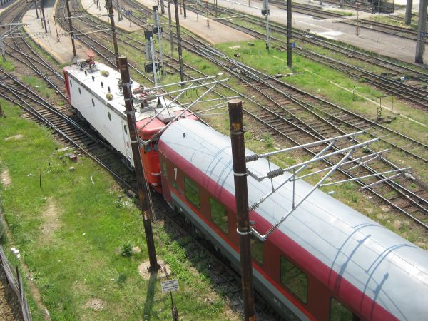 Peste o sută de trenuri, anulate de Paşte din cauza traficului redus