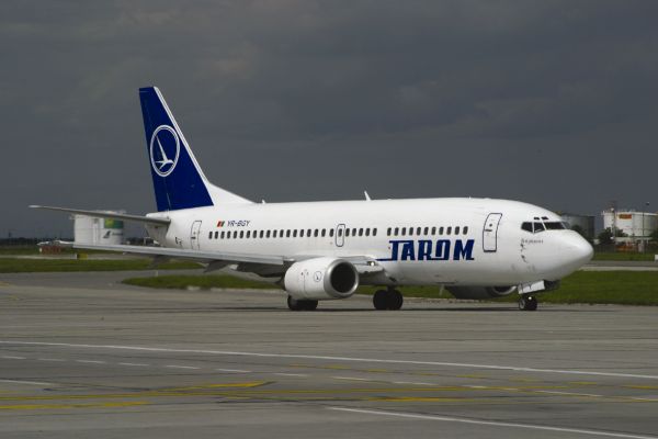 TAROM anunţă achiziţii pentru sistemul IT de relaţionare cu clienţii