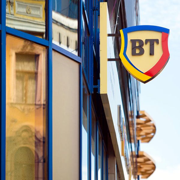 Banca Transilvania a preluat Bancpost, la începutul lunii.