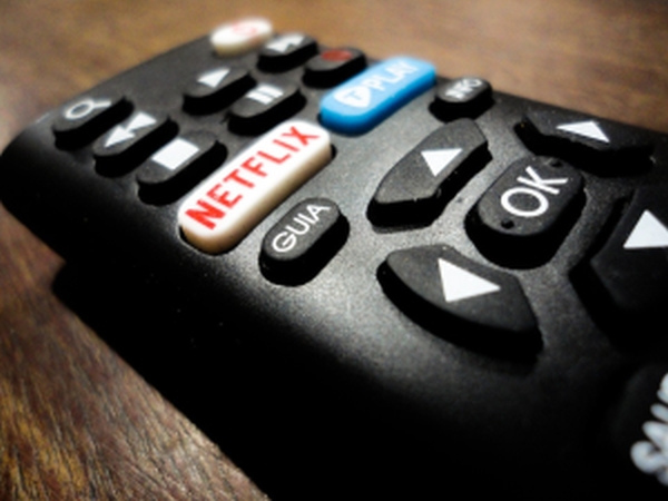Netflix investeşte în producţii proprii