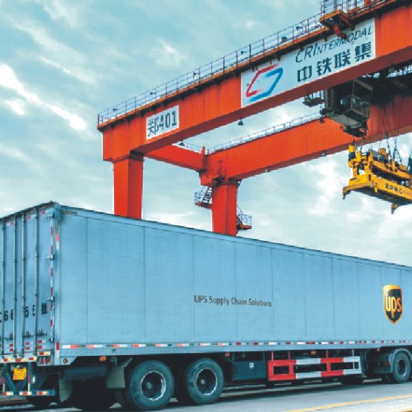 UPS lansează un serviciu de transport feroviar între Europa şi Hong Kong