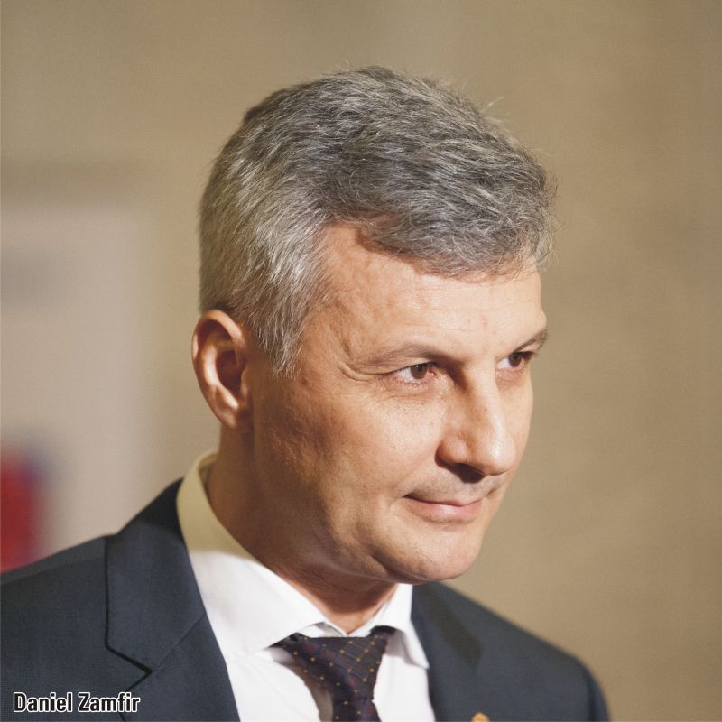 Senatorul Daniel Zamfir părăseşte PNL, trecând la ALDE