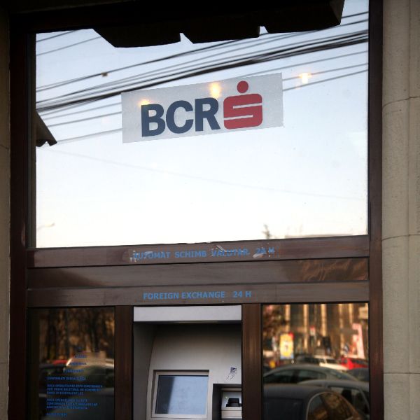BCR îşi vinde sediul din Braşov cu 7,9 milioane de euro