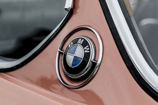 BMW ar putea închide uzinele din Marea Britanie 