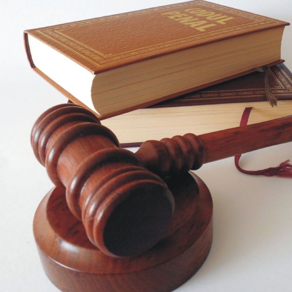 Codul Penal, măcelărit în Comisia Iordache
