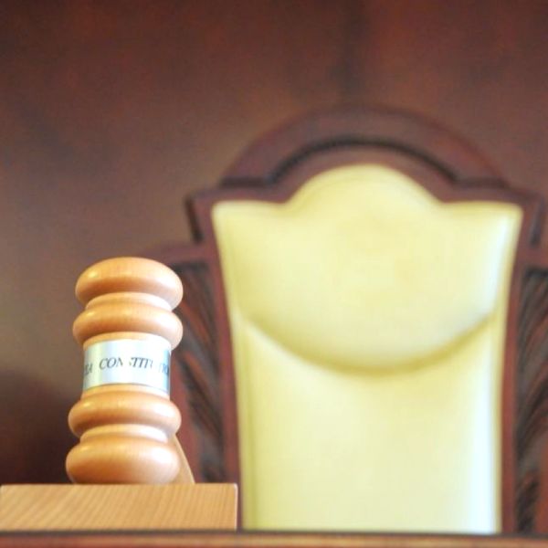 CCR ignoră Comisia de la Veneţia?