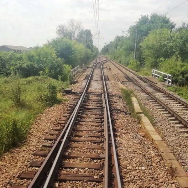 Cu trenul se poate rata chiar şi întâlnirea cu... moartea!