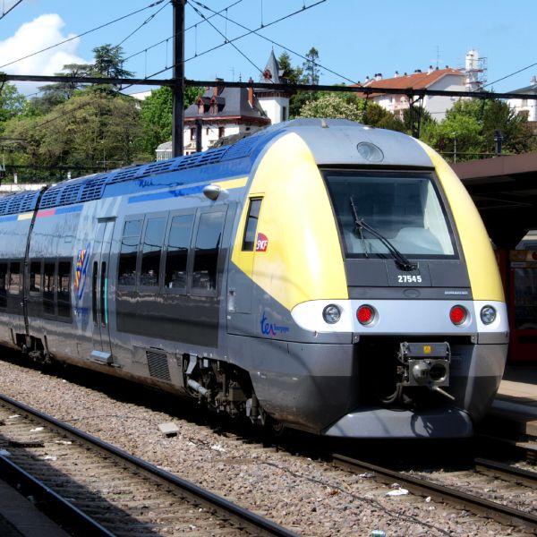 Pierderi de aproape 800 de milioane de euro în sectorul feroviar francez