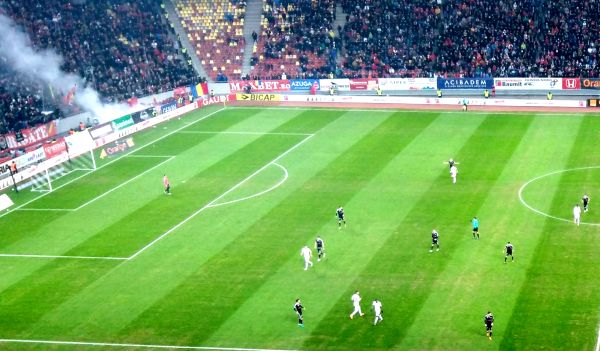 Violenţă, rasism şi fotbal