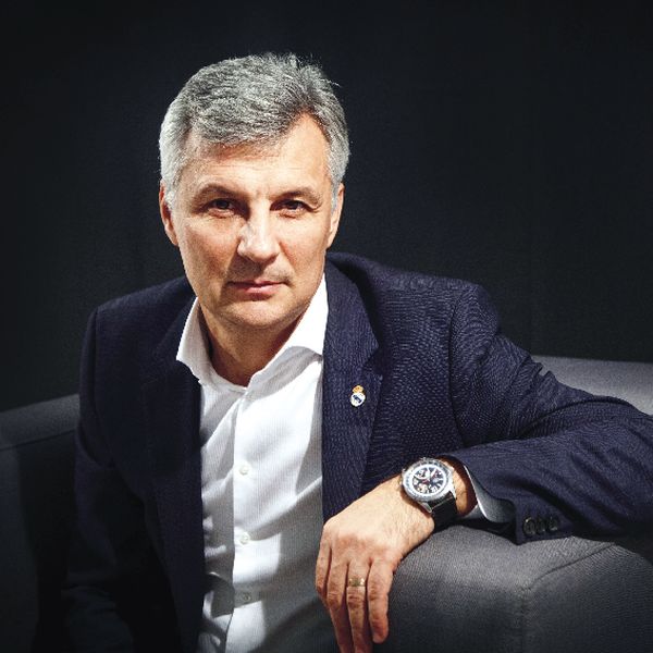 Daniel Zamfir: "Nu facem decât să limităm dreptul acestor societăţi de creanţe de a câştiga, de a obţine nişte profituri nelimitate în detrimentul şi cu consecinţele scoaterii din case, din locuinţele familiale ale multor oameni".