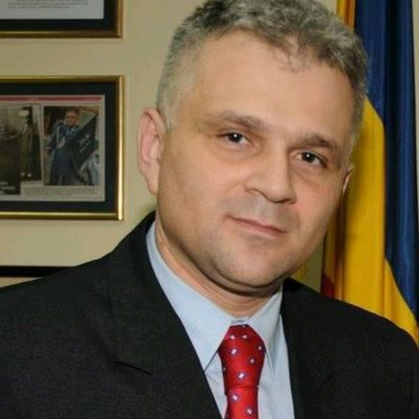 Leaflet Recollection pause Christian Ciocan, noul director de comunicare SNAP - 27.08.2018 | BURSA.RO Leaflet Recollection pause Christian Ciocan, noul director de comunicare SNAP - 27.08.2018 | BURSA.RO