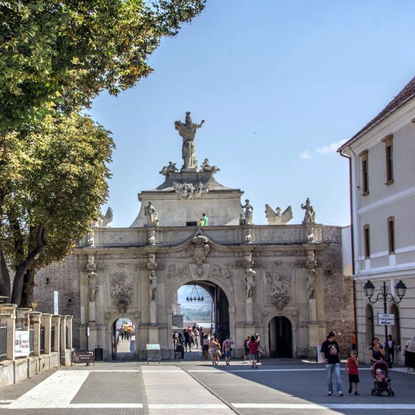 "Suntem în plină «smarticityzare» naţională"
