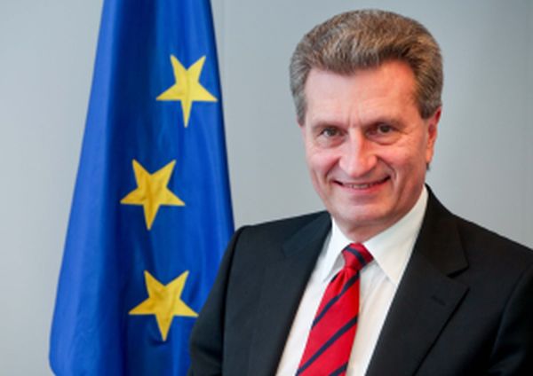 Gunther Oettinger (sursa foto: Twitter)