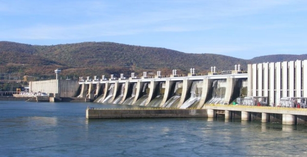Posibil abuz de poziţie dominantă în piaţa energiei