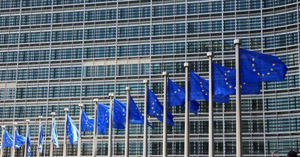 Polonia va bloca sancţiunile UE împotriva Ungariei