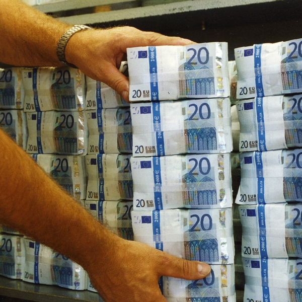 BEI împrumută România cu 450 milioane euro